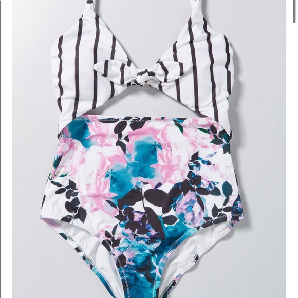 NWOT ModCloth Siena striped one piece bathing suit - Picture 4 of 12